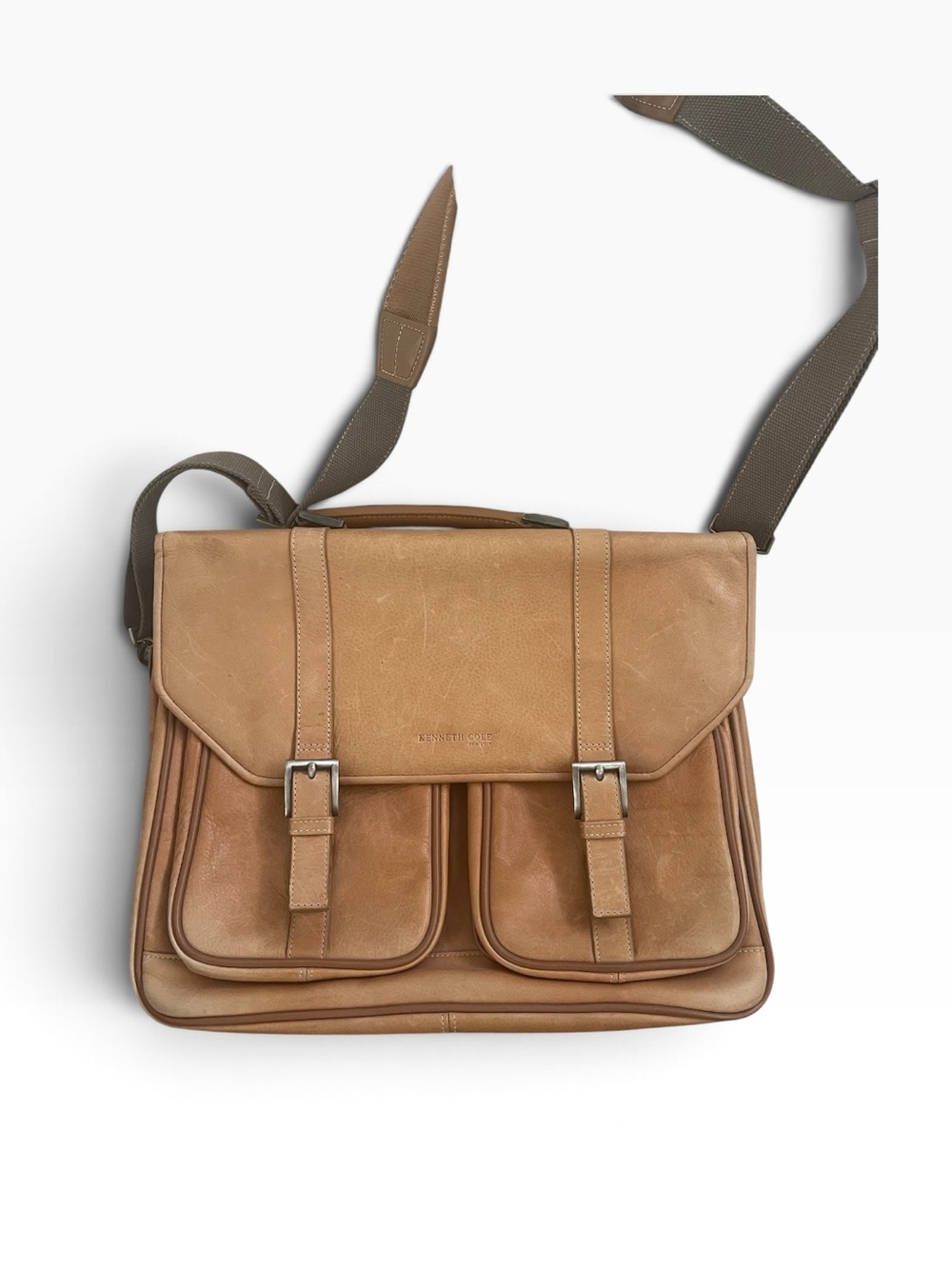 Kenneth Cole Vintage Tan Leather Messenger Bag